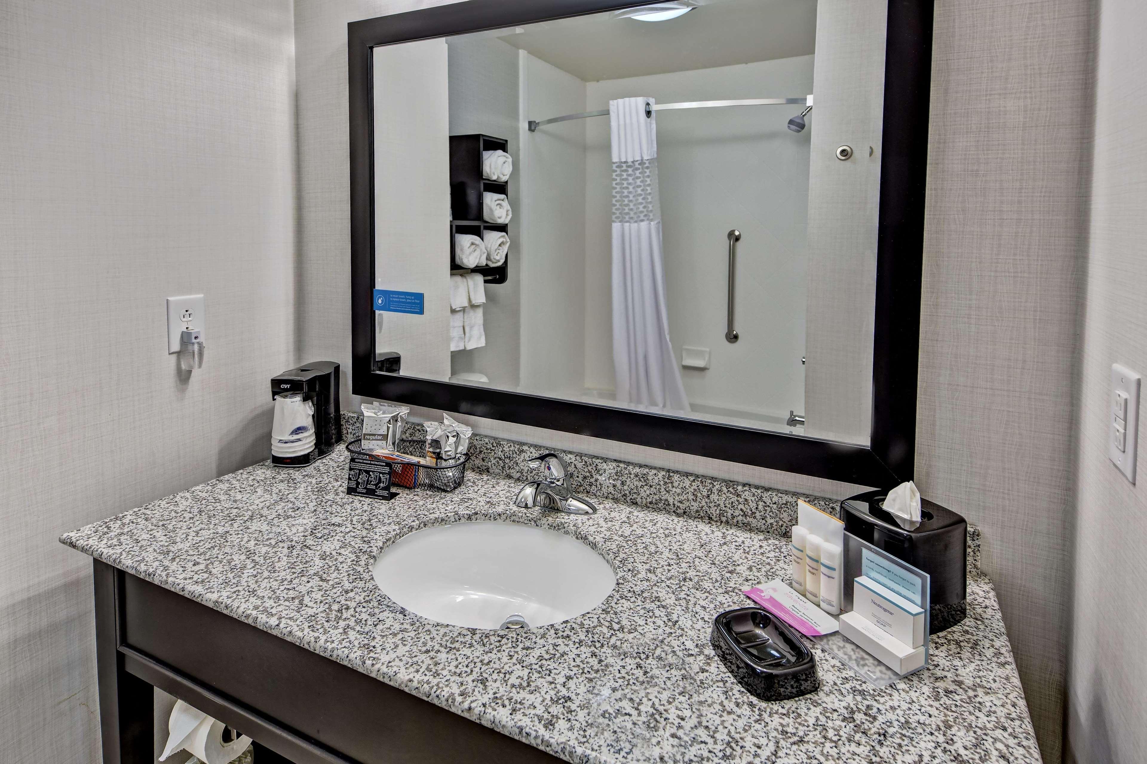 Hampton Inn Indianola Εξωτερικό φωτογραφία