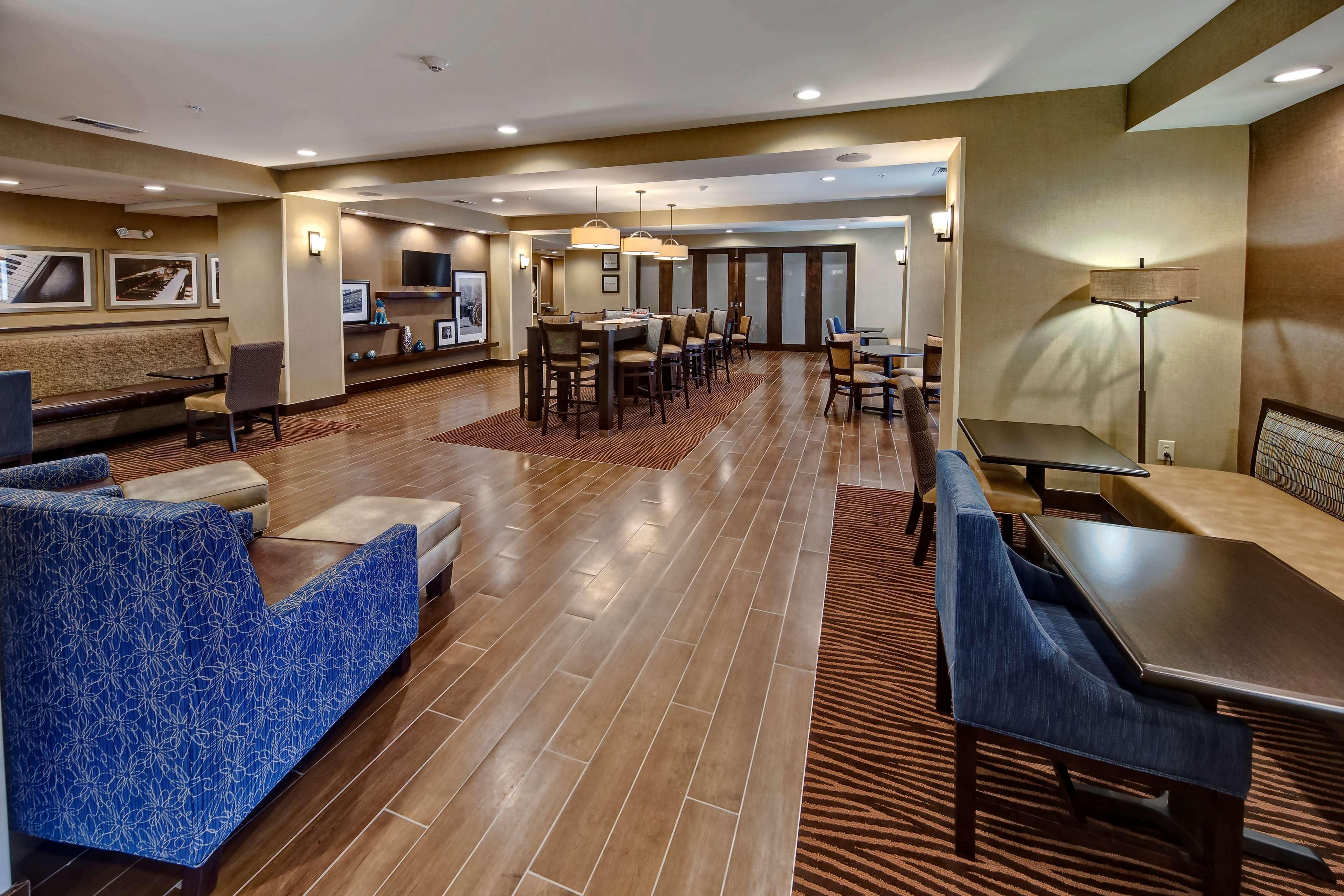 Hampton Inn Indianola Εξωτερικό φωτογραφία